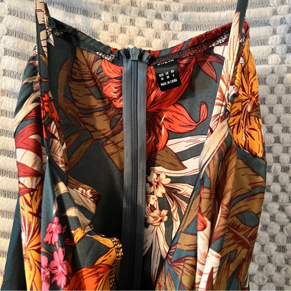 SHEIN DRESS - Picture 3 of 5
